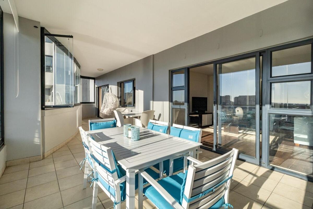 Skyline Serenity - Knightsbridge * Cape Town