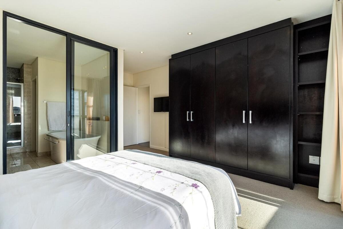 Apartment Skyline Serenity - Knightsbridge