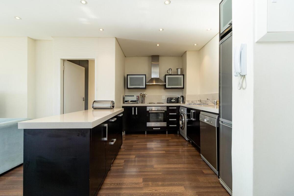 Skyline Serenity - Knightsbridge * Cape Town