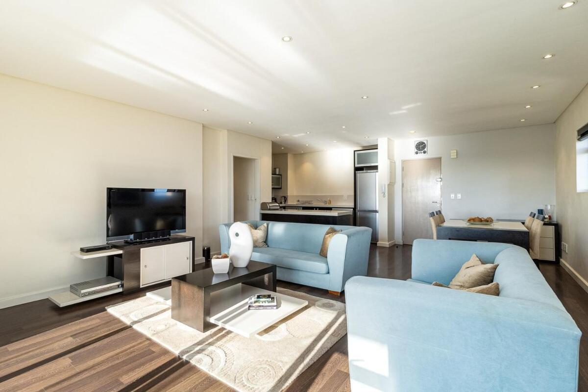 Skyline Serenity - Knightsbridge Apartment *