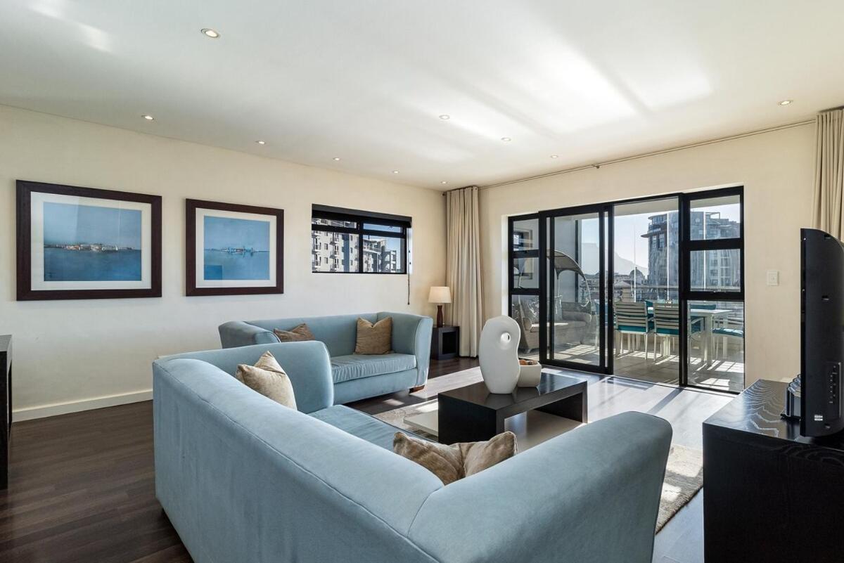 Skyline Serenity - Knightsbridge Apartment